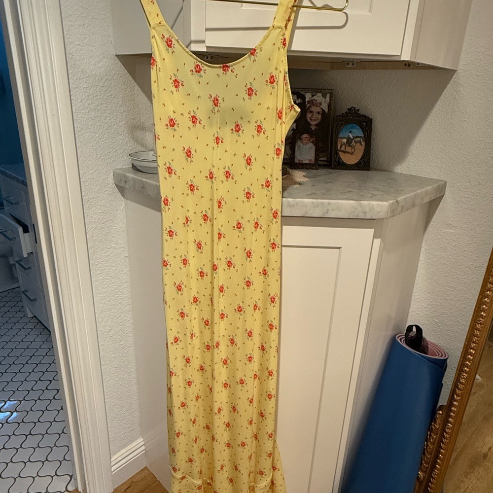 Realisation Par Yellow Dress with Red Floral Design - Picture 4 of 10